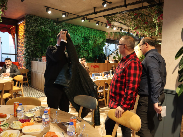 GİRİB Giresun İşadamları ve Bürokratlar Derneğinin HARLA Dönerde düzenlediği İFTAR yemeği Fotoğrafları