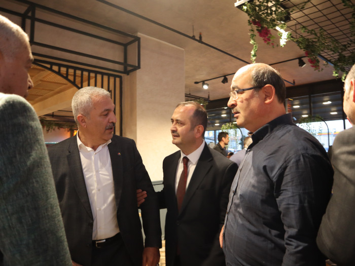 GİRİB Giresun İşadamları ve Bürokratlar Derneğinin HARLA Dönerde düzenlediği İFTAR yemeği Fotoğrafları