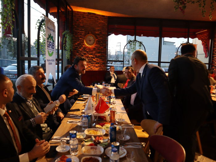 GİRİB Giresun İşadamları ve Bürokratlar Derneğinin HARLA Dönerde düzenlediği İFTAR yemeği Fotoğrafları