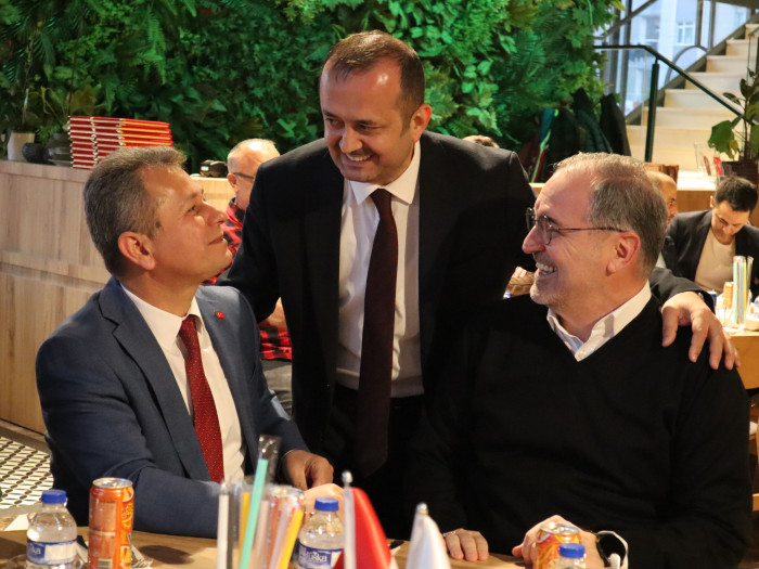 GİRİB Giresun İşadamları ve Bürokratlar Derneğinin HARLA Dönerde düzenlediği İFTAR yemeği Fotoğrafları