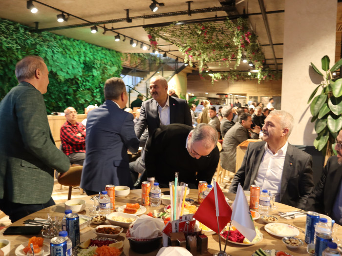 GİRİB Giresun İşadamları ve Bürokratlar Derneğinin HARLA Dönerde düzenlediği İFTAR yemeği Fotoğrafları