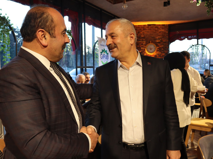 GİRİB Giresun İşadamları ve Bürokratlar Derneğinin HARLA Dönerde düzenlediği İFTAR yemeği Fotoğrafları