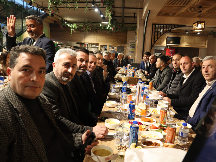 GİRİB Giresun İşadamları ve Bürokratlar Derneğinin HARLA Dönerde düzenlediği İFTAR yemeği Fotoğrafları