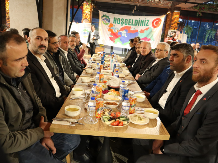 GİRİB Giresun İşadamları ve Bürokratlar Derneğinin HARLA Dönerde düzenlediği İFTAR yemeği Fotoğrafları