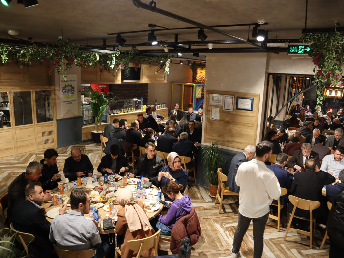 GİRİB Giresun İşadamları ve Bürokratlar Derneğinin HARLA Dönerde düzenlediği İFTAR yemeği Fotoğrafları