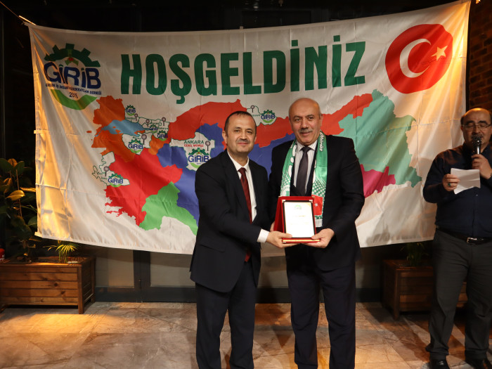 GİRİB Giresun İşadamları ve Bürokratlar Derneğinin HARLA Dönerde düzenlediği İFTAR yemeği Fotoğrafları