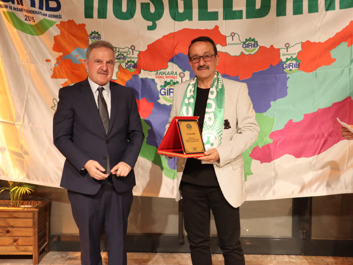 GİRİB Giresun İşadamları ve Bürokratlar Derneğinin HARLA Dönerde düzenlediği İFTAR yemeği Fotoğrafları