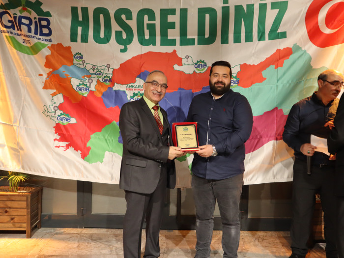 GİRİB Giresun İşadamları ve Bürokratlar Derneğinin HARLA Dönerde düzenlediği İFTAR yemeği Fotoğrafları