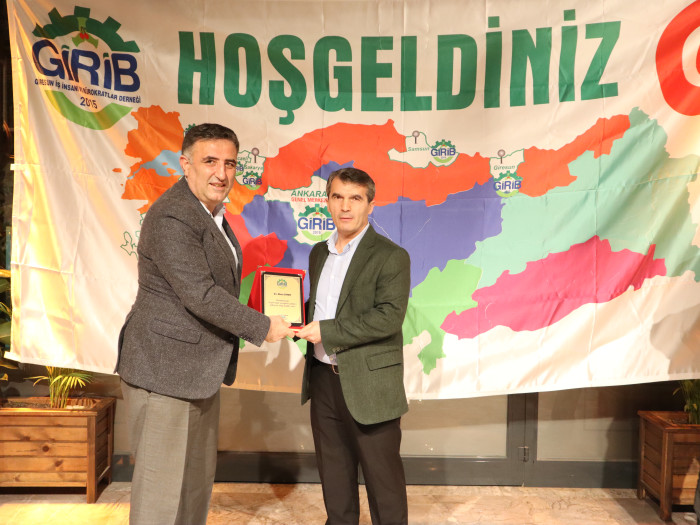 GİRİB Giresun İşadamları ve Bürokratlar Derneğinin HARLA Dönerde düzenlediği İFTAR yemeği Fotoğrafları