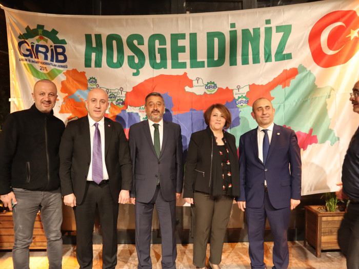 GİRİB Giresun İşadamları ve Bürokratlar Derneğinin HARLA Dönerde düzenlediği İFTAR yemeği Fotoğrafları