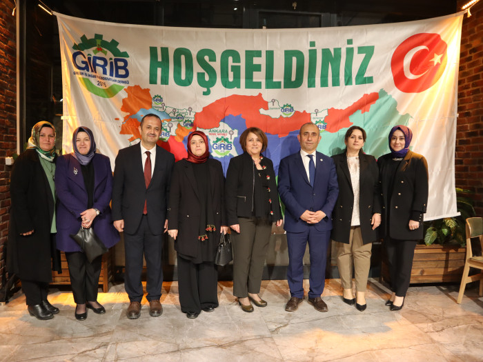 GİRİB Giresun İşadamları ve Bürokratlar Derneğinin HARLA Dönerde düzenlediği İFTAR yemeği Fotoğrafları