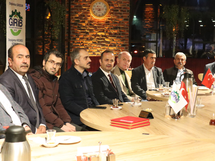 GİRİB Giresun İşadamları ve Bürokratlar Derneğinin HARLA Dönerde düzenlediği İFTAR yemeği Fotoğrafları