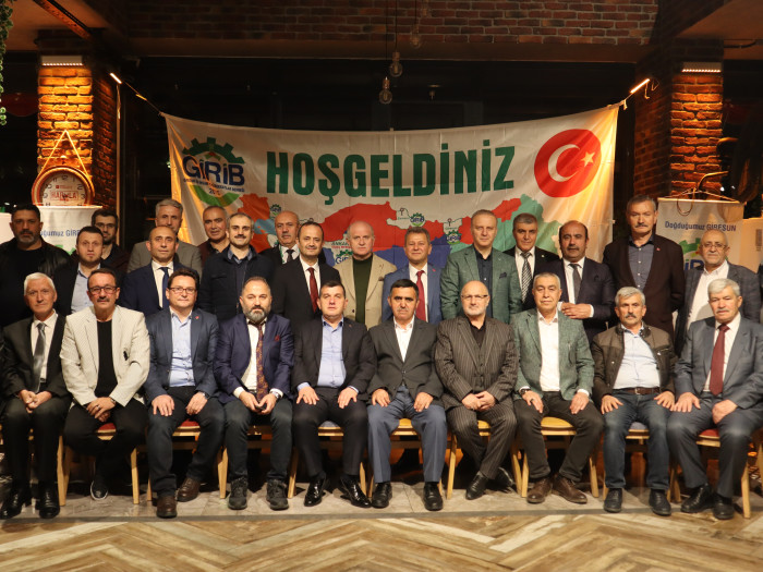 GİRİB Giresun İşadamları ve Bürokratlar Derneğinin HARLA Dönerde düzenlediği İFTAR yemeği Fotoğrafları