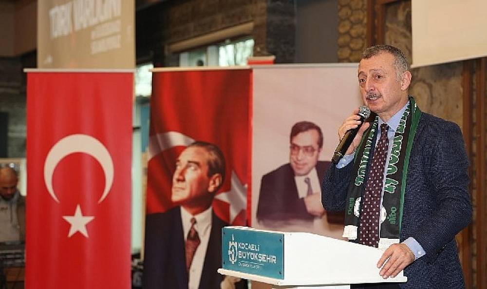 B&uuml;y&uuml;kakın: Milli kimliğimizi asla unutmayacağız