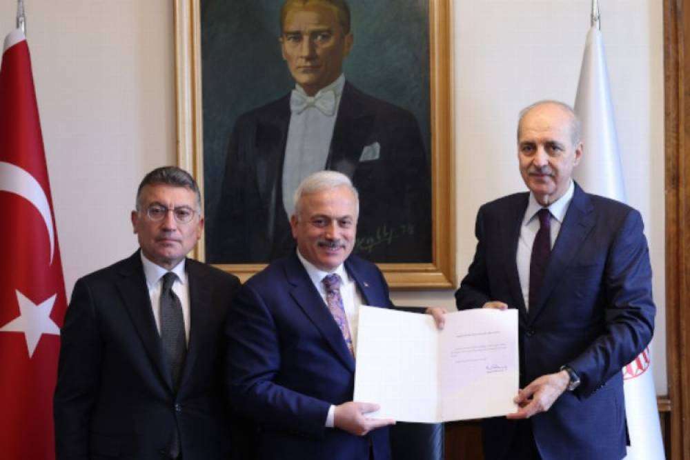 Numan Kurtulmuş TBMM'ye resmen aday