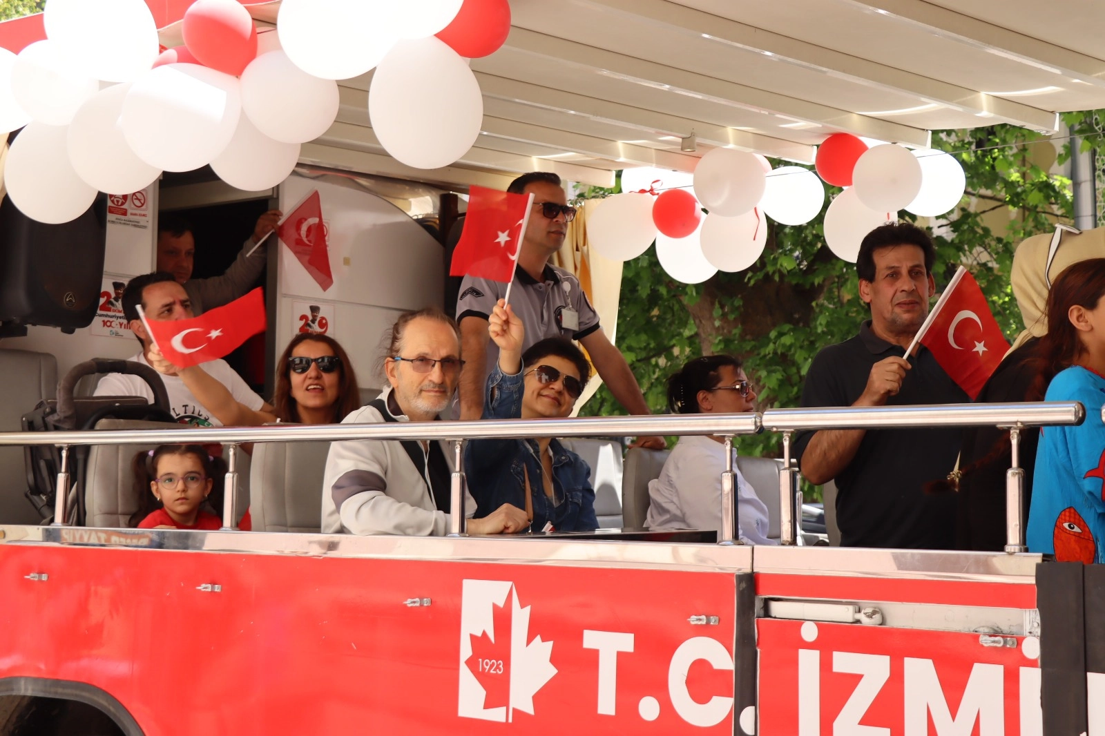 19 Mayıs&rsquo;a &ouml;zel İzmit&rsquo;te şehir turu