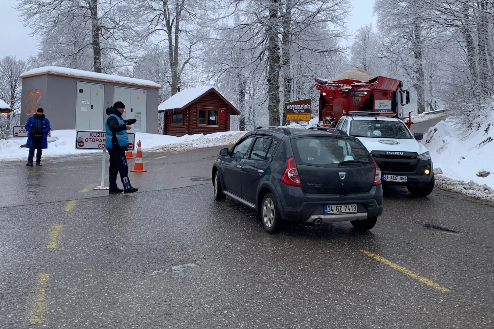 Kocaeli Zabıtası g&uuml;venlikten sağlığa n&ouml;bet başında