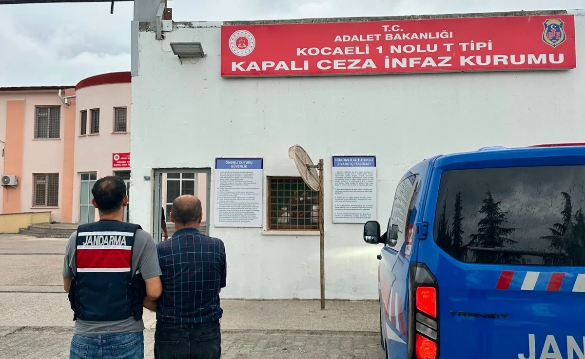 8 Yıl 4 Ay Hapis Cezasıyla Aranan H&uuml;k&uuml;ml&uuml; G&ouml;lc&uuml;k'te Yakalandı