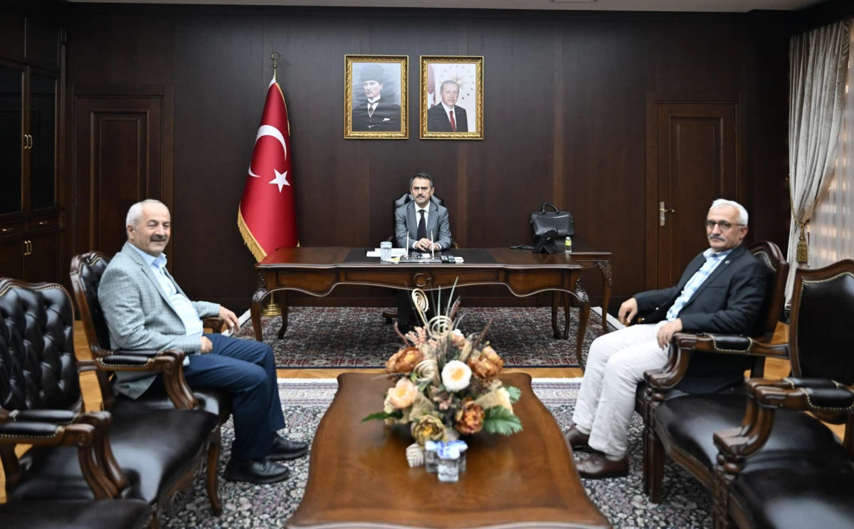 Gebze Kaymakamı &Ouml;zyiğit ve Gebze Belediye Başkanı B&uuml;y&uuml;kg&ouml;z, Vali Aktaş'ı Gebze Makamda Ziyaret Ettiler