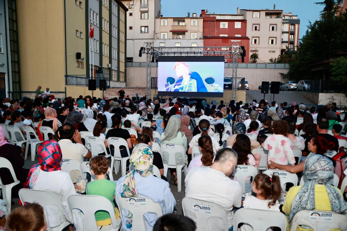 Gebze’de “Mahallemde Sinema Var” Etkinlikleri Büyük İlgi Görüyor