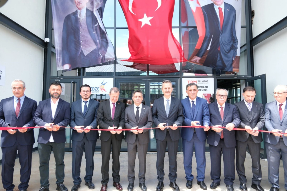 GT&Uuml; Kuantum Bilim ve Teknoloji Laboratuvarı ve TRMOTOR Merkezleri&nbsp;A&ccedil;ıldı