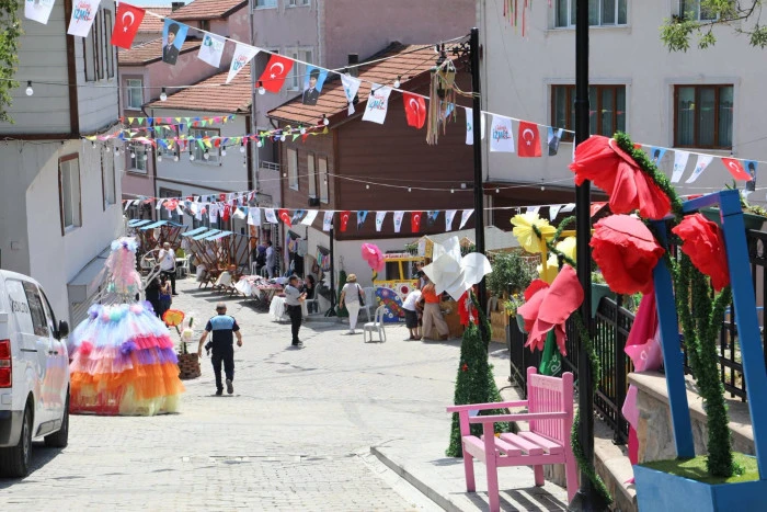 İzmit&rsquo;te Kapanca Sokak Festivali Başladı