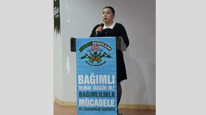 Kocaeli Keşaplar Derneği&rsquo;nden Bağımlılıkla M&uuml;cadele Semineri