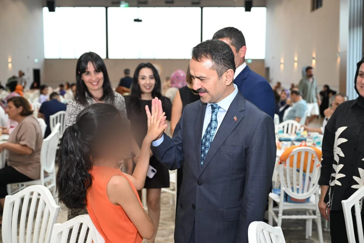 Vali İlhami Aktaş, koruyucu aileler ile yemek programında buluştu