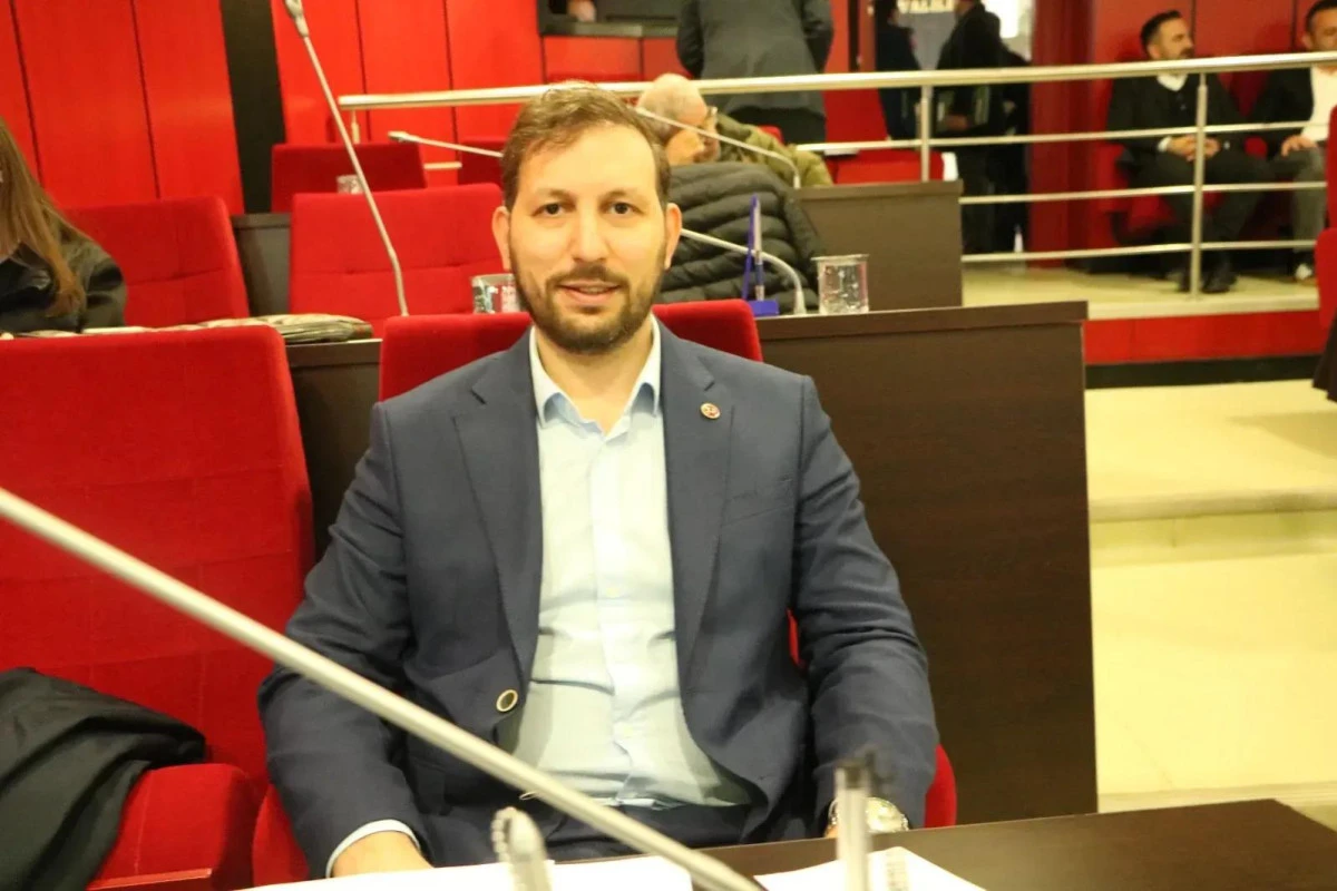 Yeniden Refah Partisi'nden kapalı pazar alanı talebi