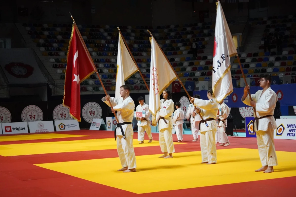 Yıldızlar Judo Avrupa Kupası M&uuml;sabakaları, İlimizde D&uuml;zenlenen T&ouml;renle Başladı